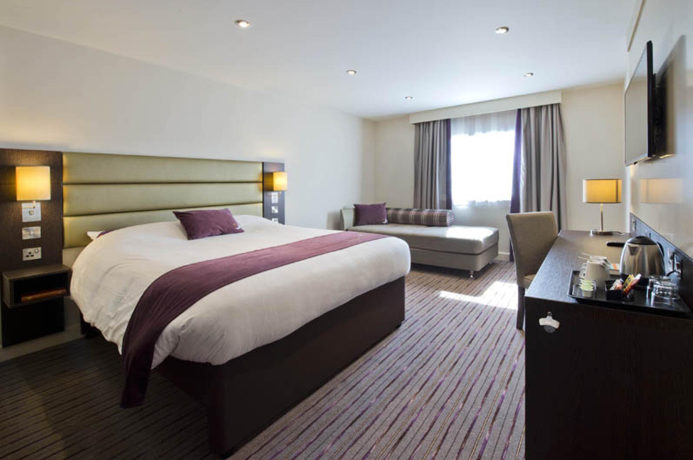 PREMIER INN GLASGOW BRAEHEAD GLASGOW | LOW RATES, NO HIDDEN FEES